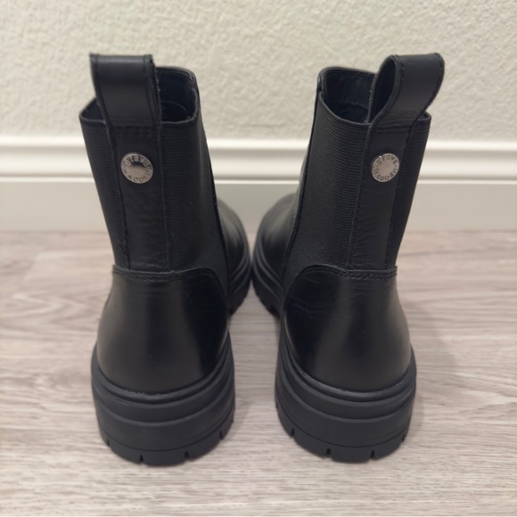 Steve Madden Black Ankle Booties / Chelsea Boots 🖤 Size 7 - Picture 3 of 7